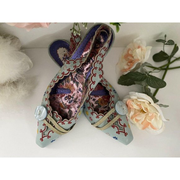 COPY - Irregular Choice Embroidered Kitten Heel Shoes EUC - Picture 3 of 12
